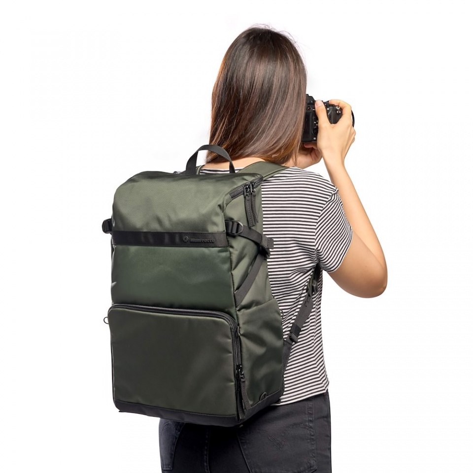 Street Slim Camera Backpack - MB MS2-BP | Manfrotto Global