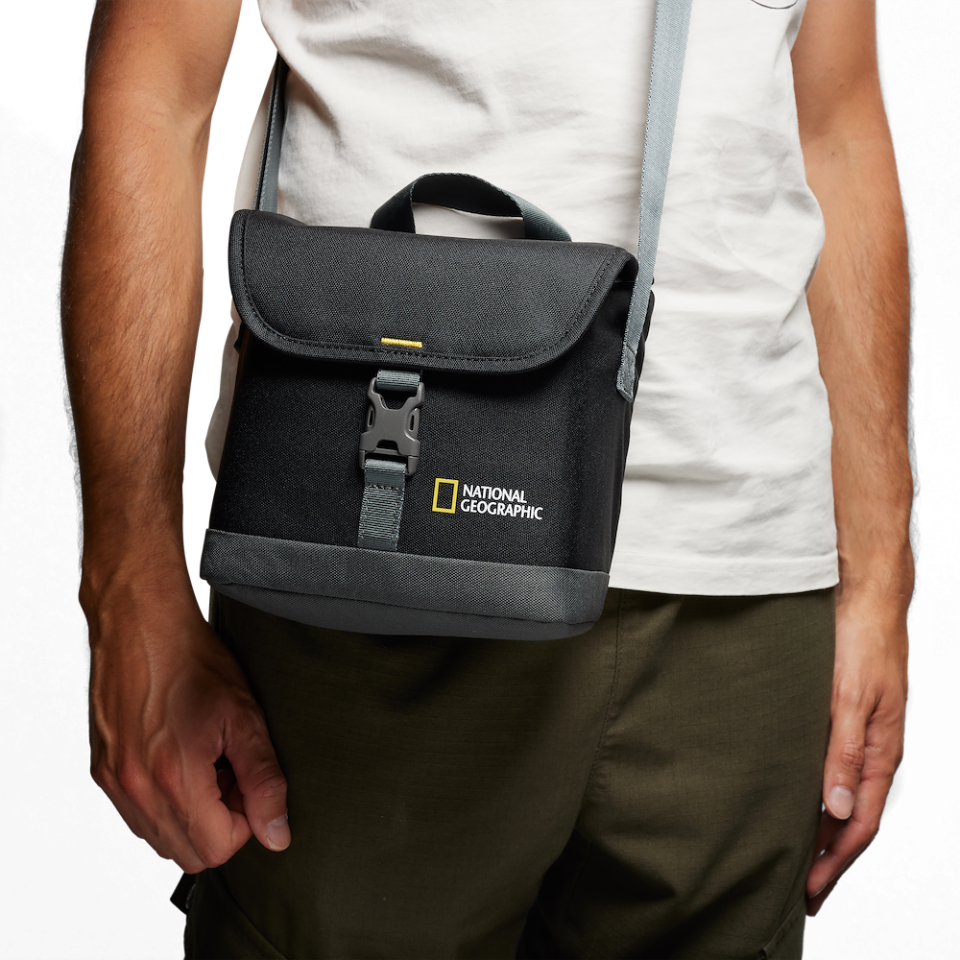 national geographic traveller shoulder bag