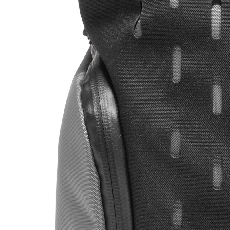 bags-manfrotto-uncover-MB_UC-BP-30L-water_resistant_zip